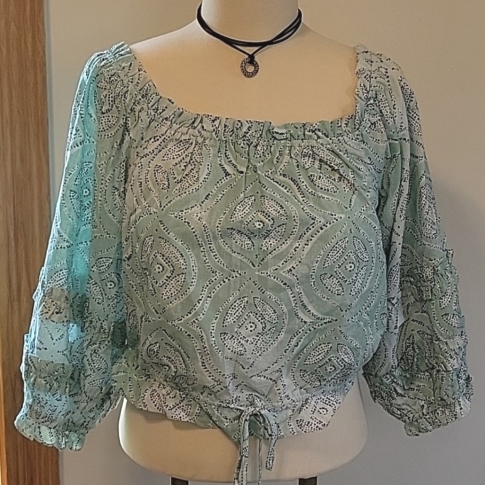 NWT, LC Lauren Conrad - Multi Green Colored Sage Paisley Crop Top, Size Large